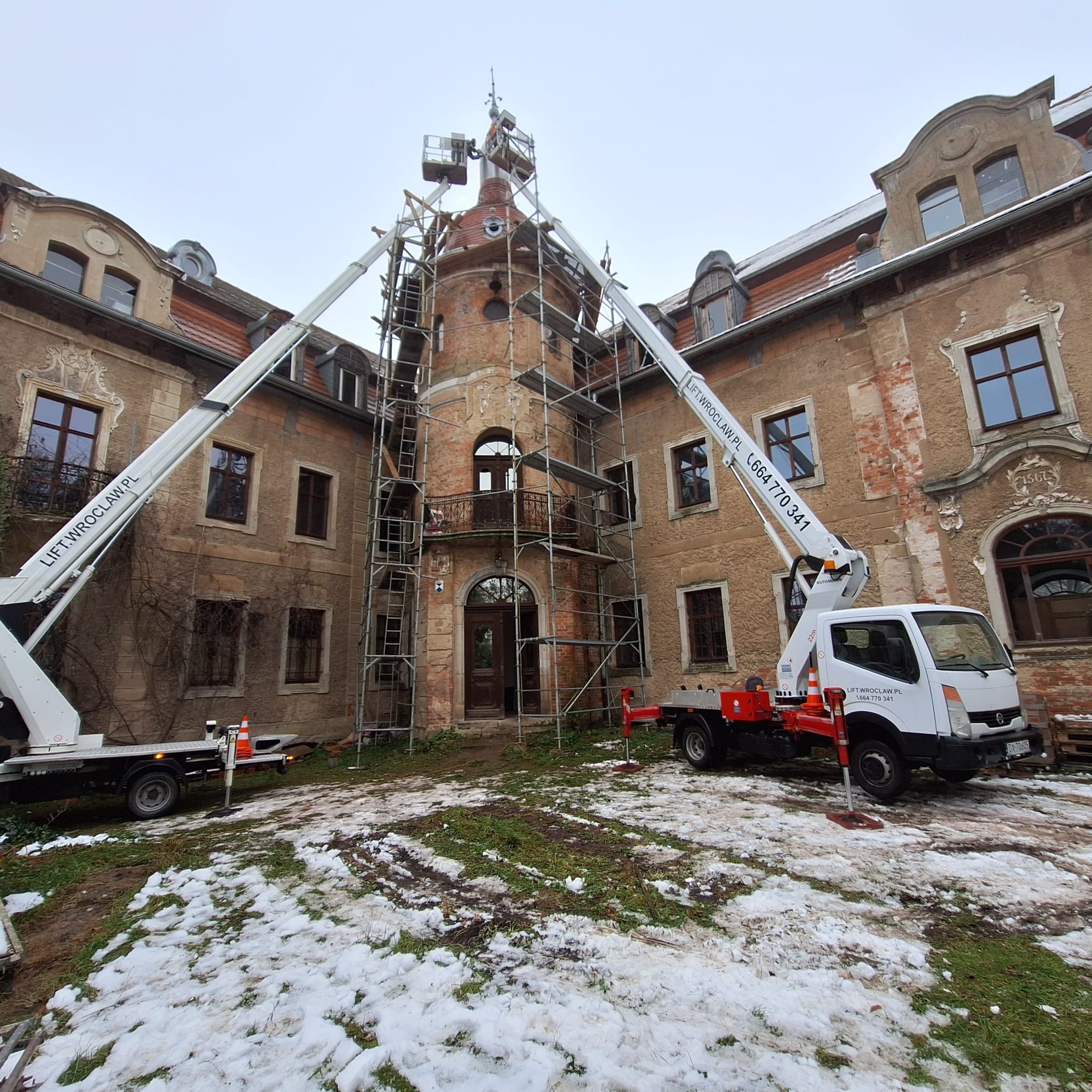 You are currently viewing Podnośniki koszowe Ruthmann