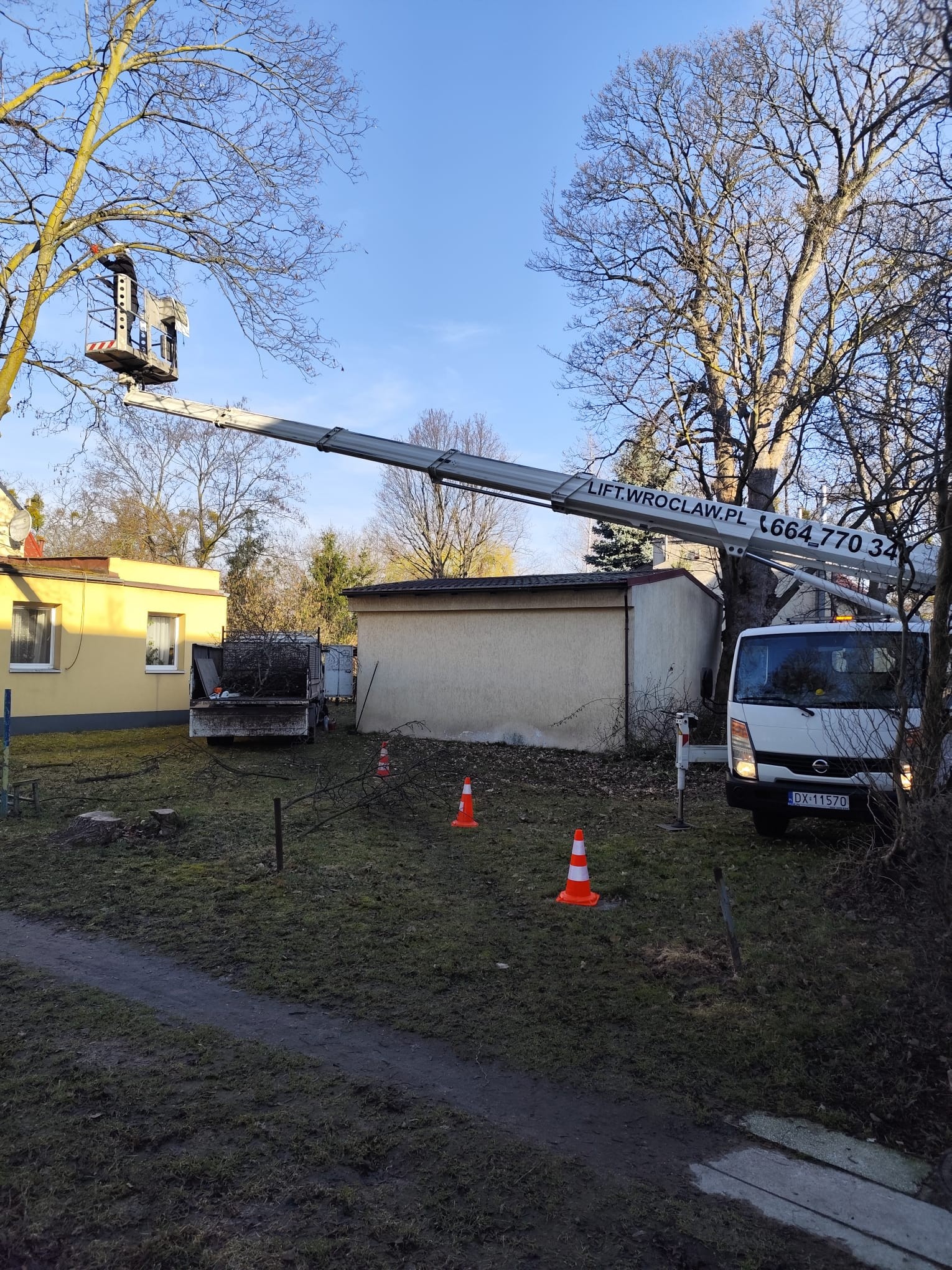 You are currently viewing Od czego zależy cena wynajmu podnośnika koszowego?