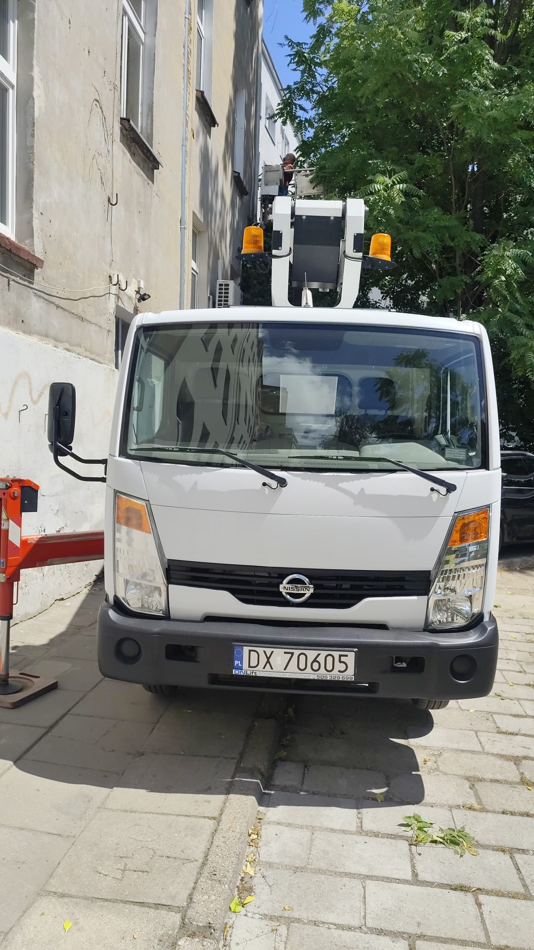 You are currently viewing Podnośnik koszowy do pracy w mieście